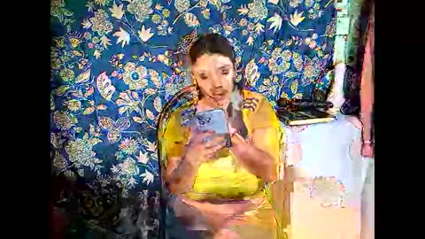Lia online show from May 2026 06:39:01 PM