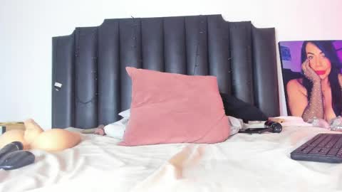 Lia Jhonson online show from February 2025 08:31:02 PM