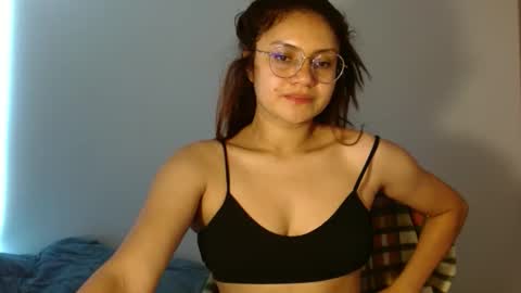 lia_miracle online show from May 2026 08:40:02 PM