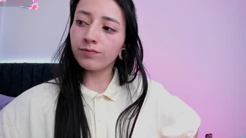 Little Queen Lia  online show from February 2025 08:53:01 PM