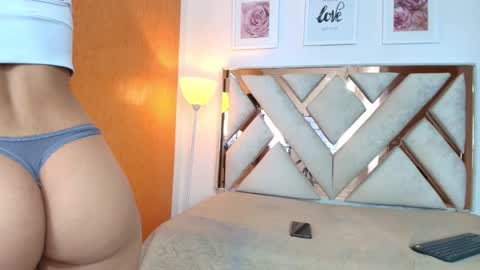 lia_roseh online show from October 2025 07:11:02 PM