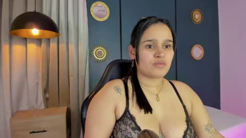 Lia  online show from April 2026 02:15:02 AM