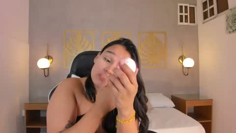 Lia  online show from July 2026 02:14:01 AM