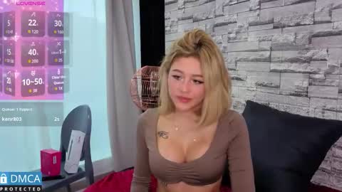 Snapshot of lia_summer1 chatting on December 2025 07:22:01 PM lia summer1 online show from December 2025 07:22:01 PM