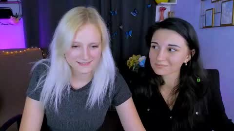 Snapshot of lia_sunset chatting on September 2025 04:50:01 PM Lia online show from September 2025 04:50:01 PM