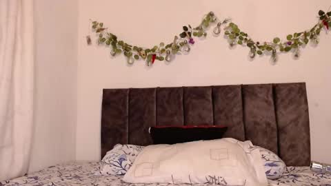 Snapshot of liaa_cute_ chatting on December 2024 12:20:01 AM lia online show from December 2024 12:20:01 AM