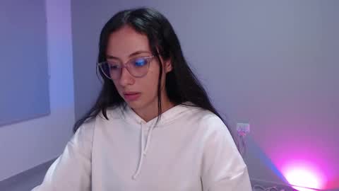 Snapshot of liaa_cute_ chatting on January 2026 12:13:02 AM lia online show from January 2026 12:13:02 AM