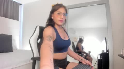 Snapshot of liaa_moretti_ chatting on January 2026 07:28:02 PM Liaa online show from January 2026 07:28:02 PM