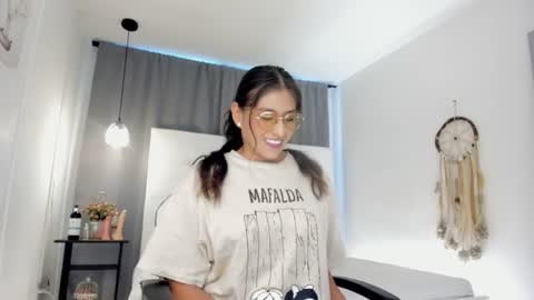 Snapshot of liaa_moretti_ chatting on January 2026 07:19:01 PM Liaa online show from January 2026 07:19:01 PM