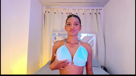 Lia online show from March 2026 11:33:01 PM