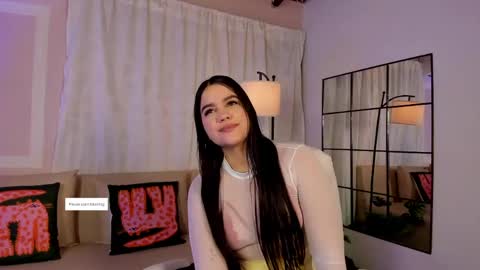 Lia online show from April 2026 12:09:02 PM
