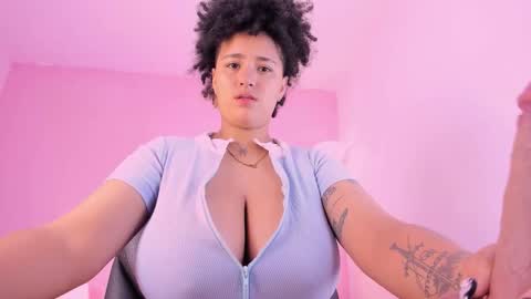 Snapshot of liaamoretzz chatting on September 2025 04:50:01 AM liaa moretzz online show from September 2025 04:50:01 AM