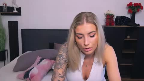 Lia online show from May 2026 10:32:02 AM