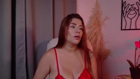 Snapshot of liafox_b chatting on April 2026 03:11:01 AM LiaFox b online show from April 2026 03:11:01 AM