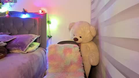 Lia  online show from May 2026 04:07:02 AM