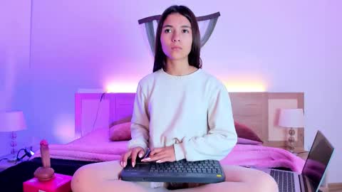 liajohnnson online show from February 2026 04:09:01 AM