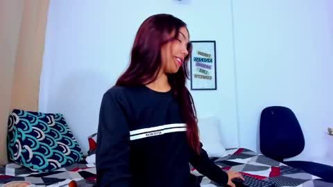 Lia Kitty online show from October 2025 01:56:01 PM