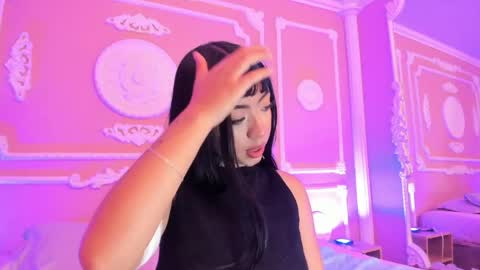 Lia lovet online show from April 2026 07:58:02 PM