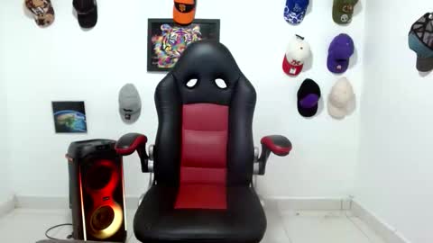Andres online show from May 2026 09:53:01 PM