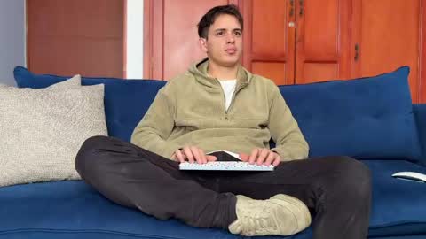Snapshot of liam_enzho chatting on April 2026 03:05:02 PM Liam online show from April 2026 03:05:02 PM