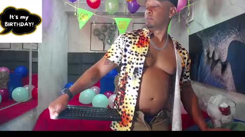 Liam online show from February 2025 08:10:02 PM