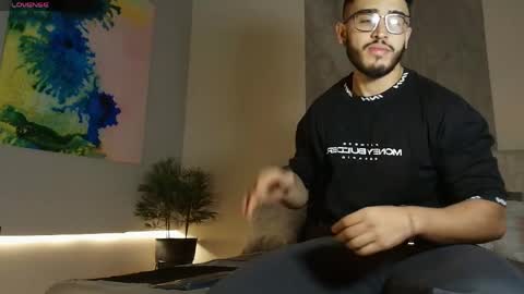 LIAM KLEIN online show from May 2026 11:27:02 AM