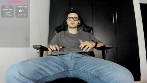 Snapshot of liam_mateo_ chatting on January 2026 03:45:02 AM Liam online show from January 2026 03:45:02 AM