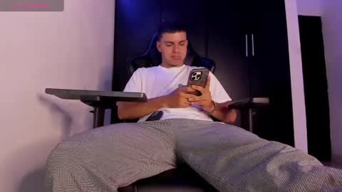 Snapshot of liam_mateo_ chatting on May 2026 12:38:01 AM Liam online show from May 2026 12:38:01 AM