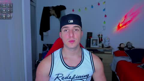 Snapshot of liam_oficial chatting on December 2024 03:43:01 AM liam online show from December 2024 03:43:01 AM