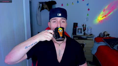 Snapshot of liam_oficial chatting on December 2024 04:11:01 AM liam online show from December 2024 04:11:01 AM