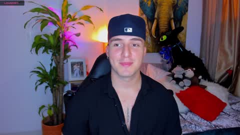 Snapshot of liam_oficial chatting on February 2025 03:48:01 AM liam online show from February 2025 03:48:01 AM