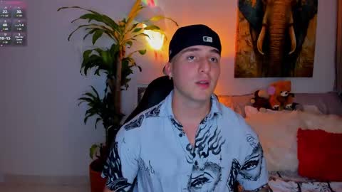 Snapshot of liam_oficial chatting on February 2025 02:18:01 AM liam online show from February 2025 02:18:01 AM