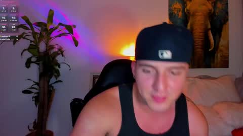 Snapshot of liam_oficial chatting on March 2025 06:24:01 AM liam online show from March 2025 06:24:01 AM