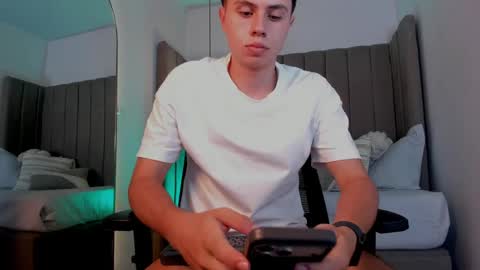 liam_salvatore online show from May 2026 06:35:02 PM