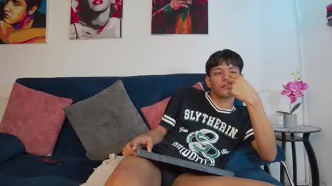 Snapshot of liam_sinclair chatting on December 2025 12:57:02 PM Liam online show from December 2025 12:57:02 PM