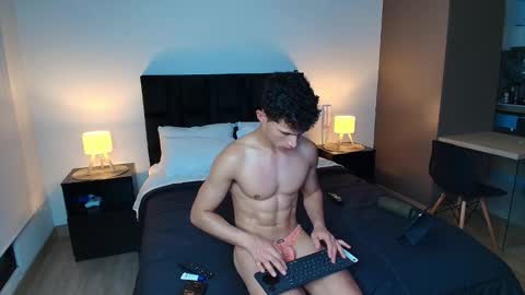 Snapshot of liam_your_boy chatting on October 2025 06:19:02 AM Liam online show from October 2025 06:19:02 AM