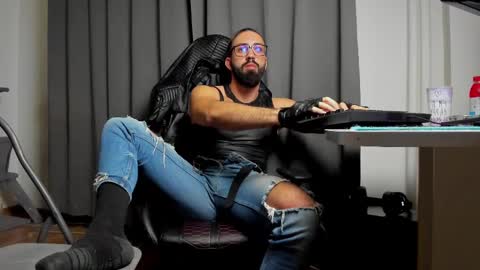 Snapshot of liamaesthetic chatting on March 2025 09:43:02 PM Liam online show from March 2025 09:43:02 PM