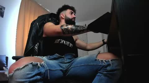 Liam online show from April 2026 07:45:01 AM