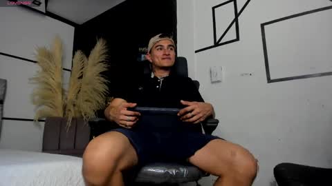 Snapshot of liamdeep_ chatting on April 2026 08:43:02 PM LiamDeep online show from April 2026 08:43:02 PM