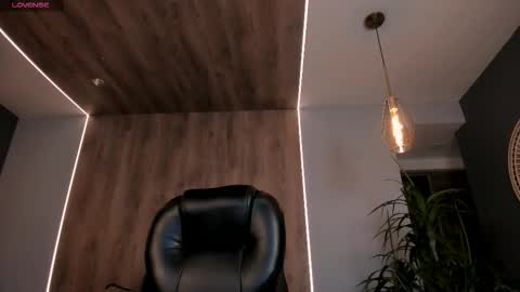 Snapshot of liammcarter chatting on January 2026 04:15:01 AM Liam online show from January 2026 04:15:01 AM