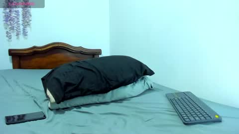 LIAM  KAI online show from June 2026 03:37:02 AM