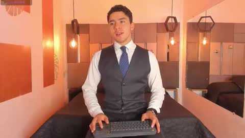 Liam online show from December 2025 12:55:01 PM