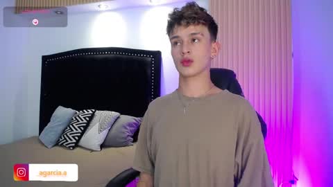 liam online show from April 2026 04:40:01 AM