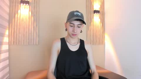 lian_cameron online show from February 2026 03:56:01 AM