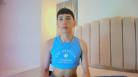 lian_cameron online show from April 2026 04:15:02 AM