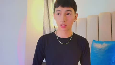lian_cameron online show from April 2026 04:06:01 AM