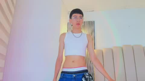 lian_cameron online show from April 2026 03:54:02 AM