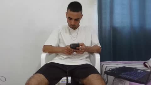 Snapshot of lian_mike203523 chatting on October 2025 07:16:02 PM lian_mike203523 online show from October 2025 07:16:02 PM