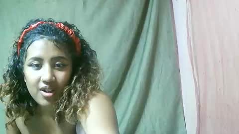 Snapshot of liana9794 chatting on May 2026 06:12:02 PM Liana9794 online show from May 2026 06:12:02 PM
