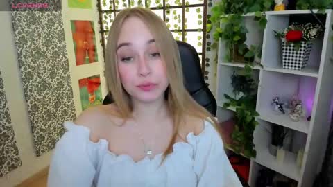 Liana online show from March 2025 02:03:01 AM